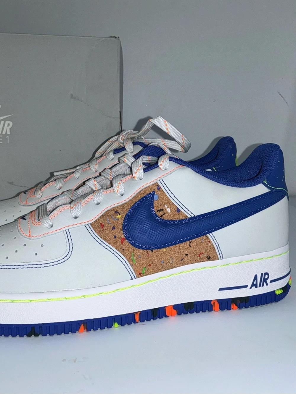 8.5W Nike Air Force 1 LV8 BG 